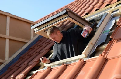 Pose de fenêtres de toit Velux à Iwuy